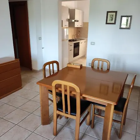 La Casa Tra Gli Ulivi * איגלסיאס