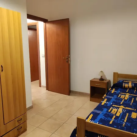 La Casa Tra Gli Ulivi דירה